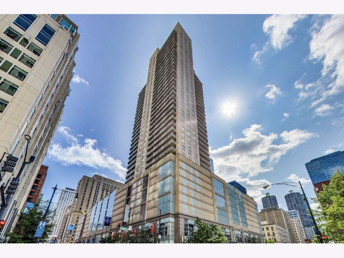 Condominiums Rented Grand Plaza Chicago Illinois, 545 Dearborn