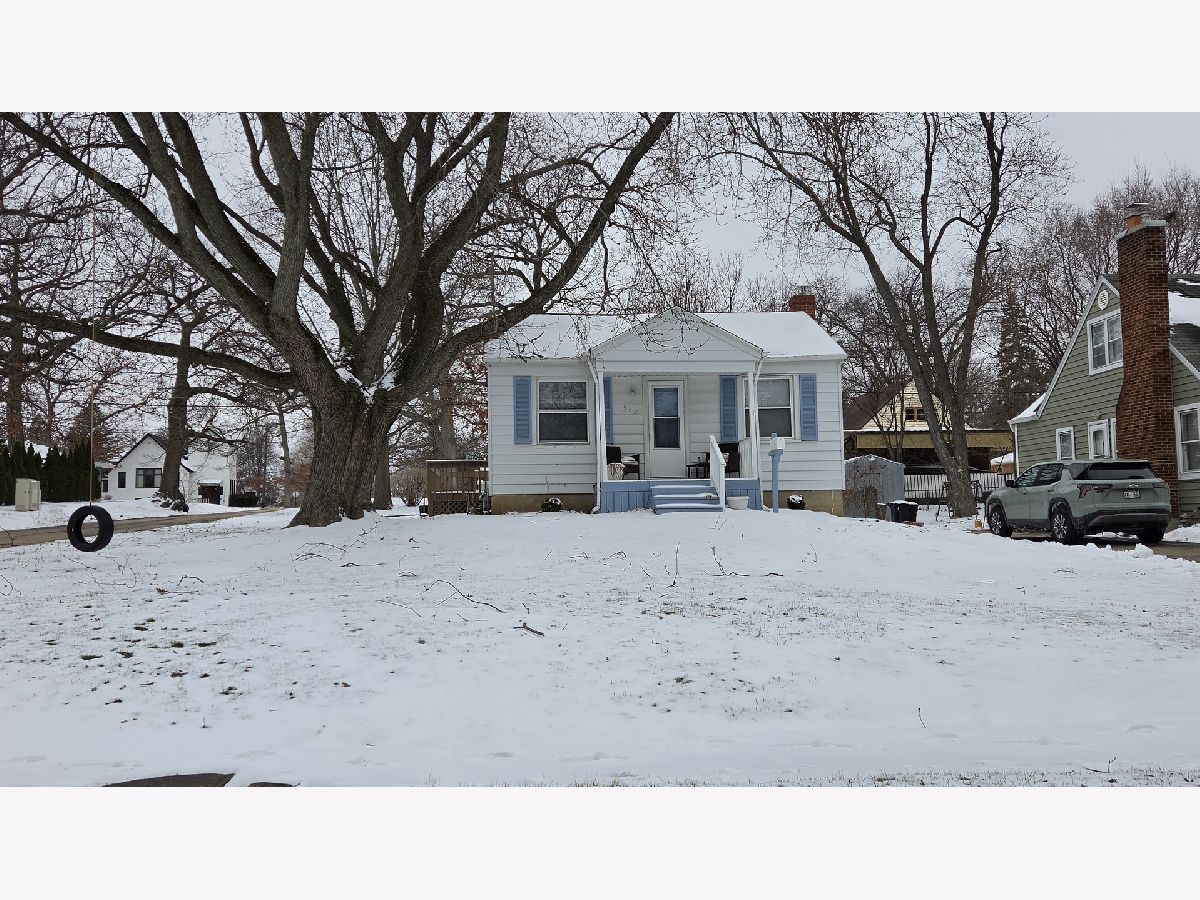  Rented Winthrop Harbor Illinois, 542 Whitney