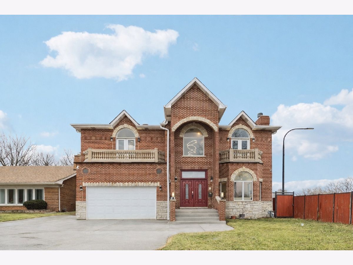  For Sale Lincolnwood Illinois, 3300 Albion Street