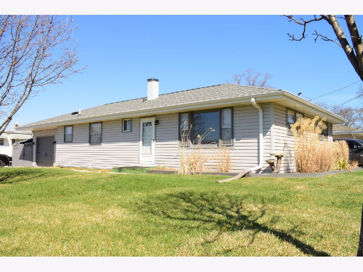  Rented Lemont Illinois, 903 Porter