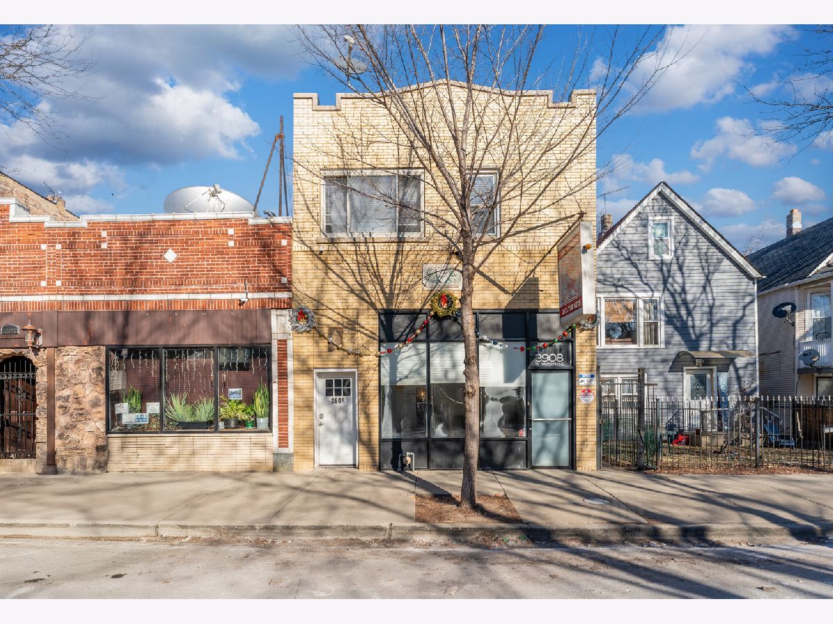  Rented Chicago Illinois, 3908 Montrose