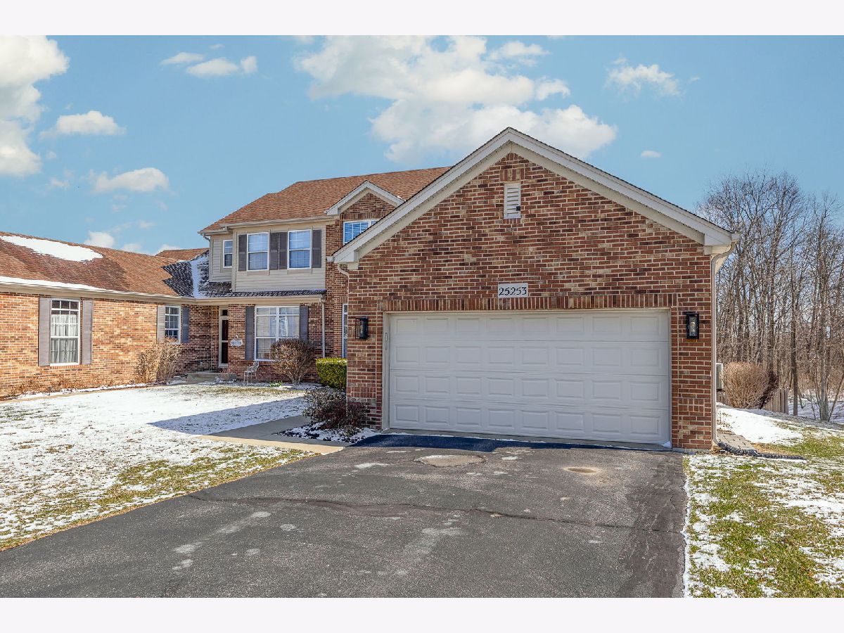 Homes & Townhomes For Sale Ravine Woods Channahon Illinois, 25253 Forest Edge Drive