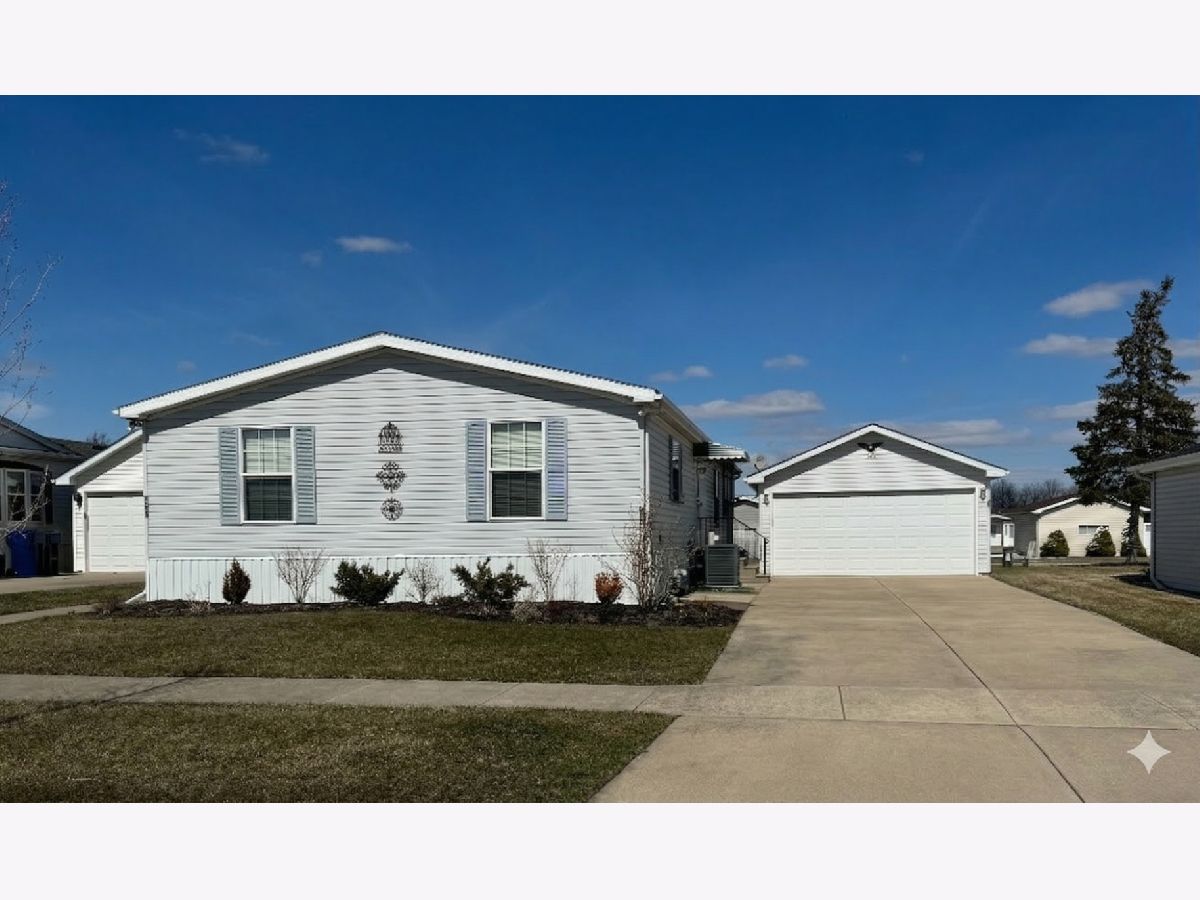 Subdivision For Sale Maplebrook Matteson Illinois, 265 Tulip Circle