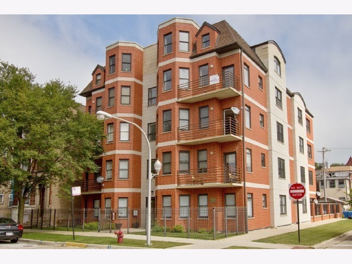  Rented Chicago Illinois, 4755 St Lawrence