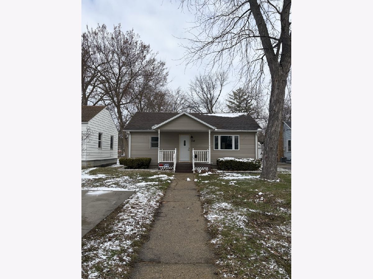  Rented Ottawa Illinois, 310 Prairie