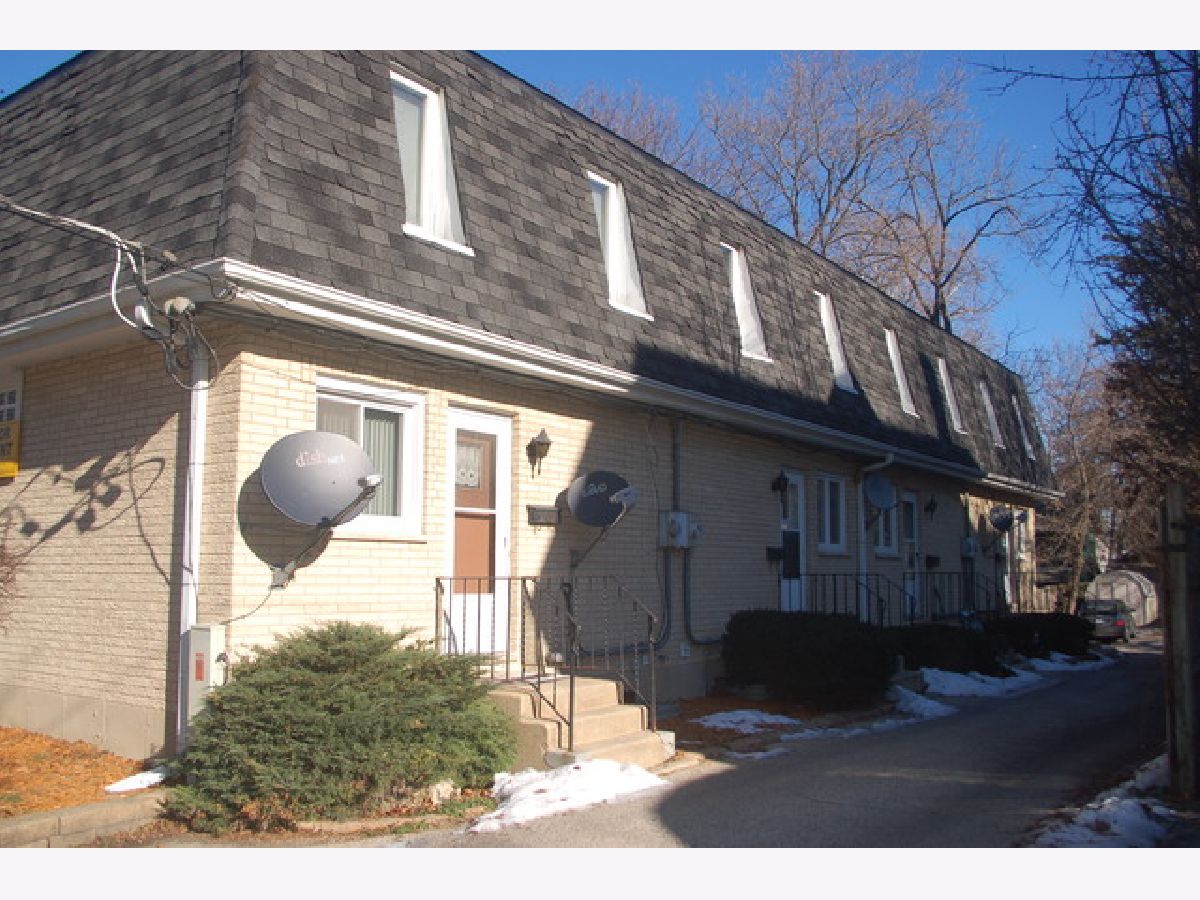  Rented Woodstock Illinois, 321 Jefferson