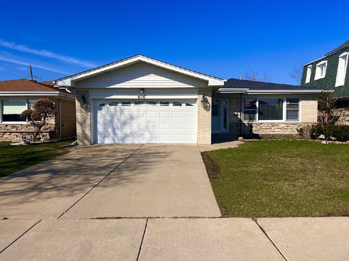  Rented Norridge Illinois, 4716 Thatcher