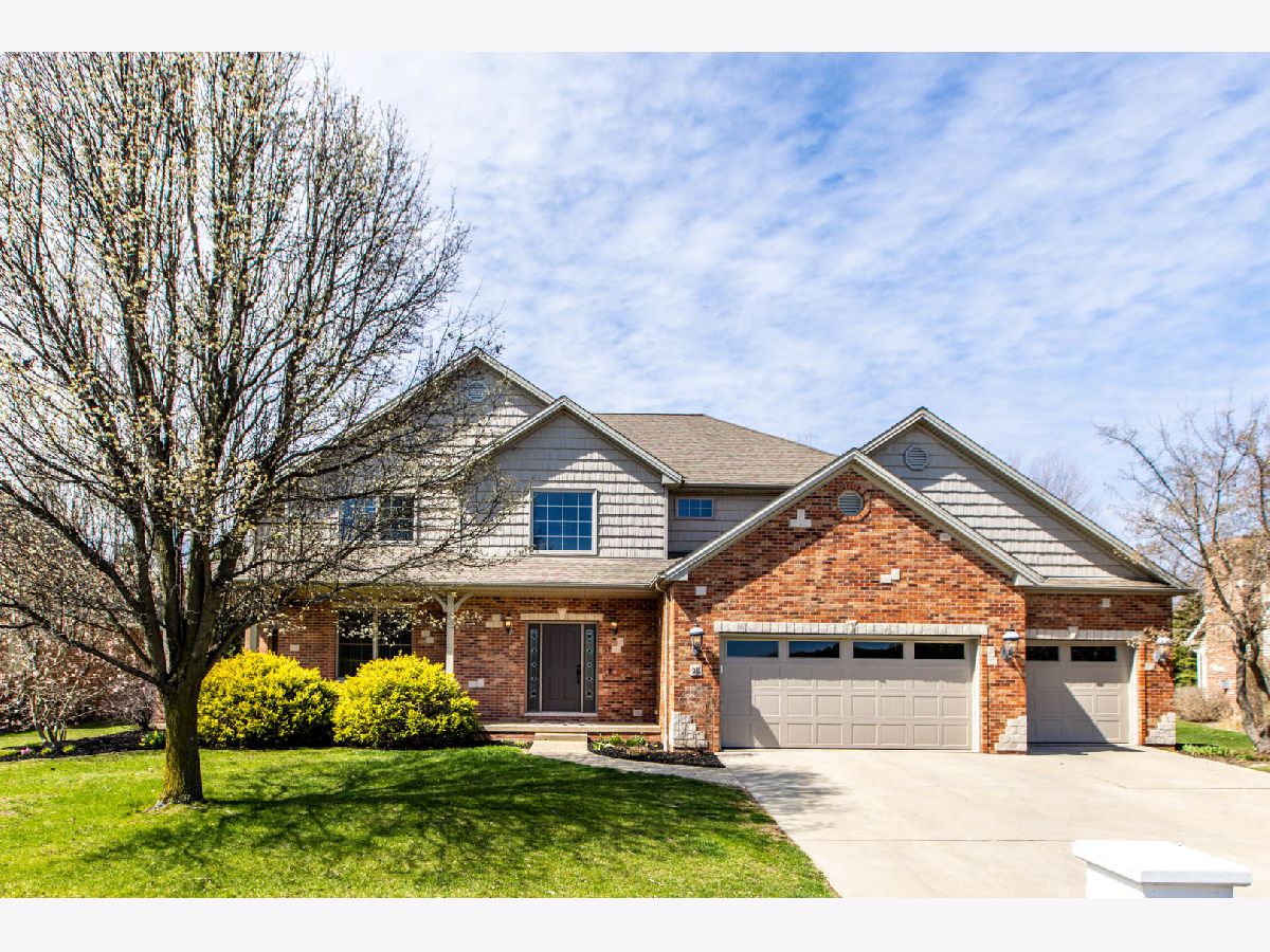 Homes For Sale Stonebridge Court Bloomington Illinois, 59 Stonebrook Court