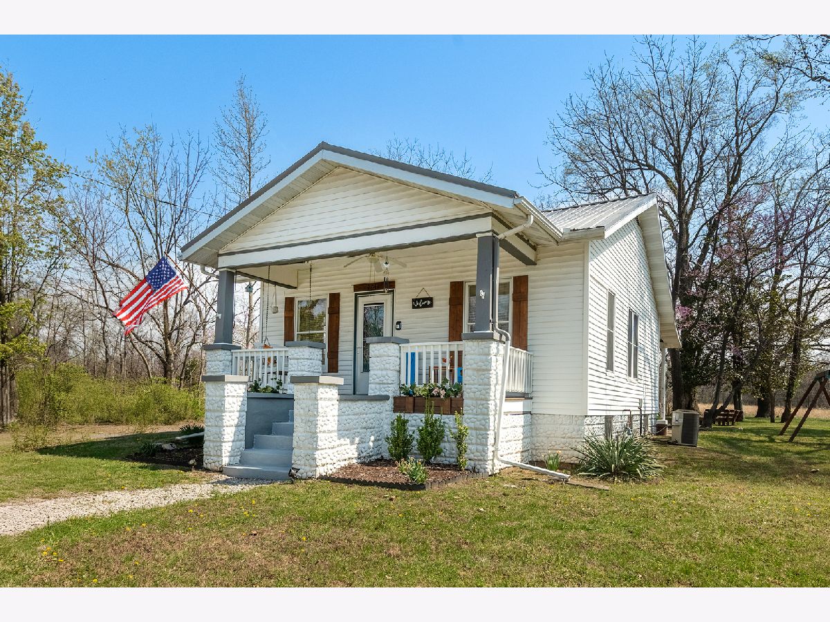  For Sale Carbondale Illinois, 2041 Illinois Avenue