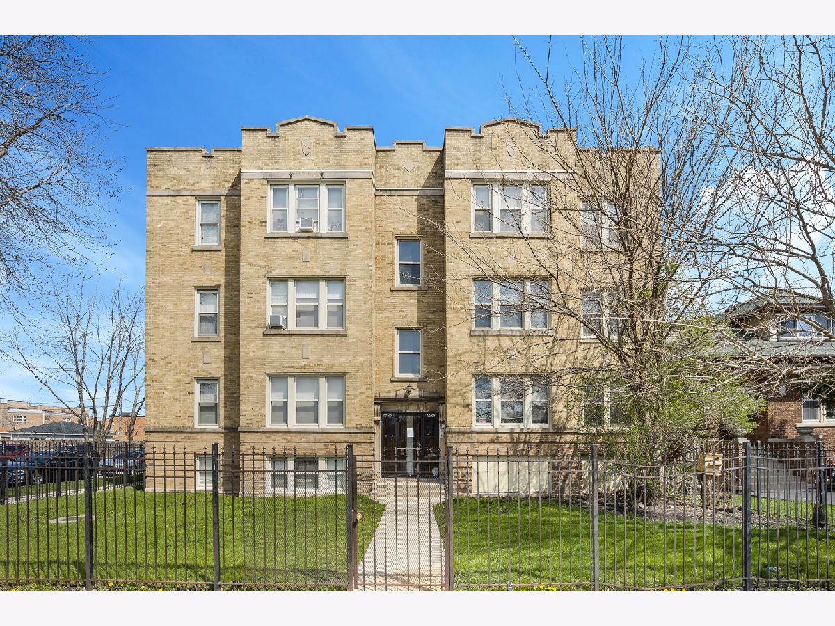  Rented Chicago Illinois, 4452 Parker