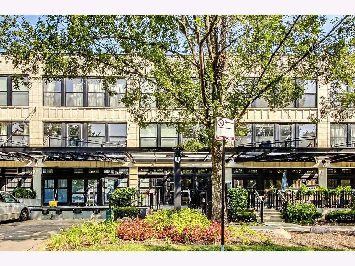 Condominiums For Sale University Commons Chicago Illinois, 1000 15th Street