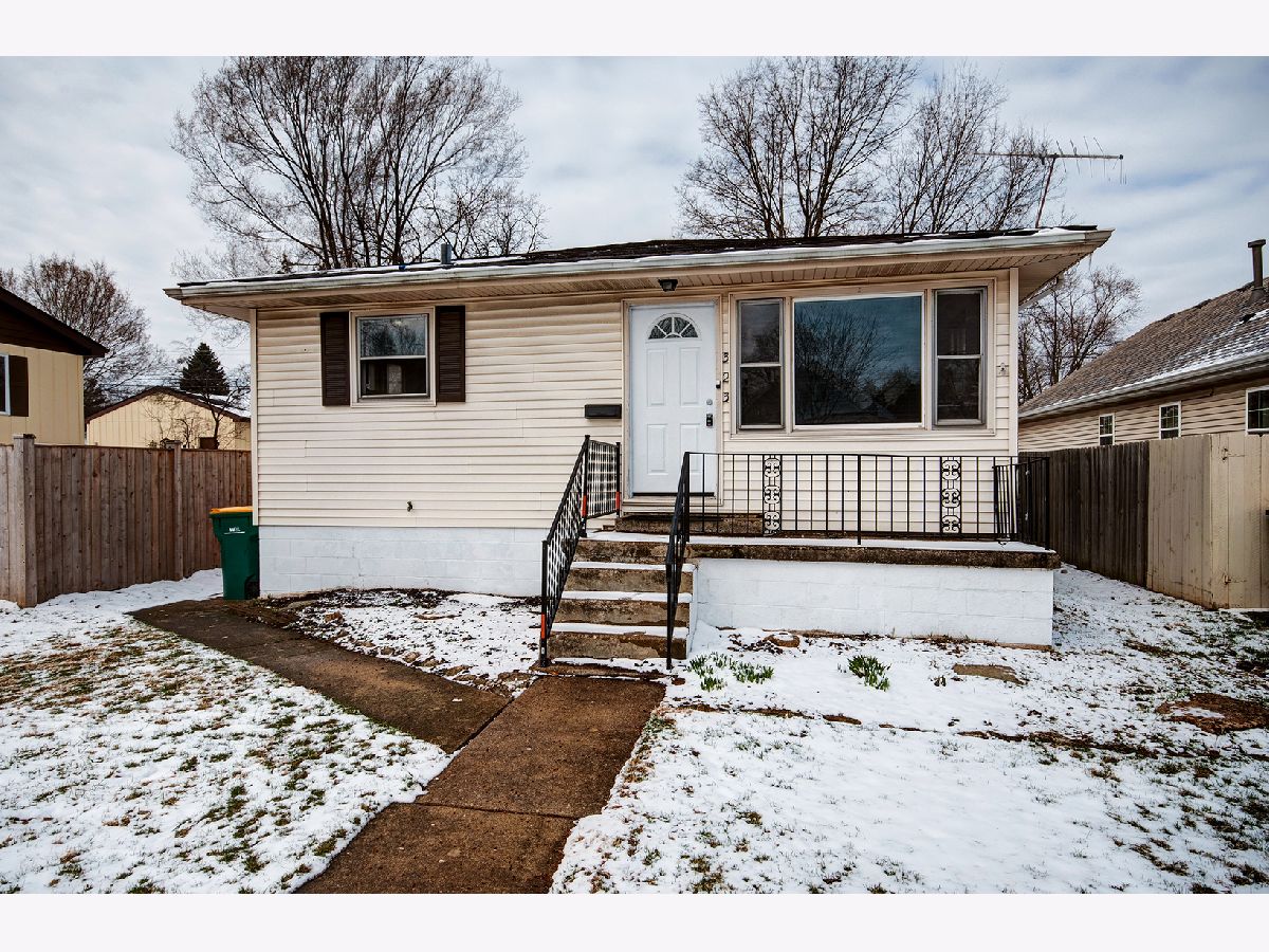  Rented Joliet Illinois, 323 Hebbard