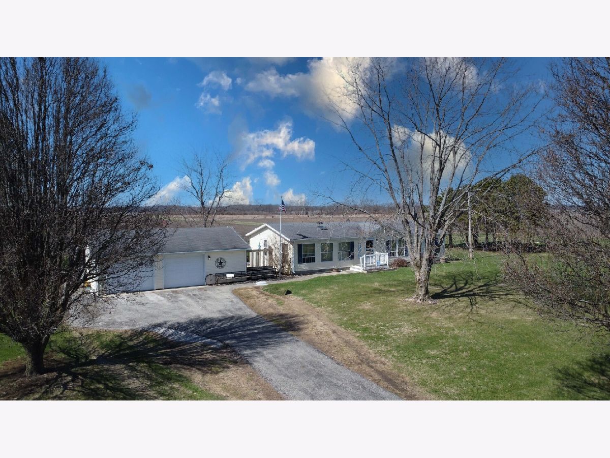  For Sale Potomac Illinois, 28240 990 Road