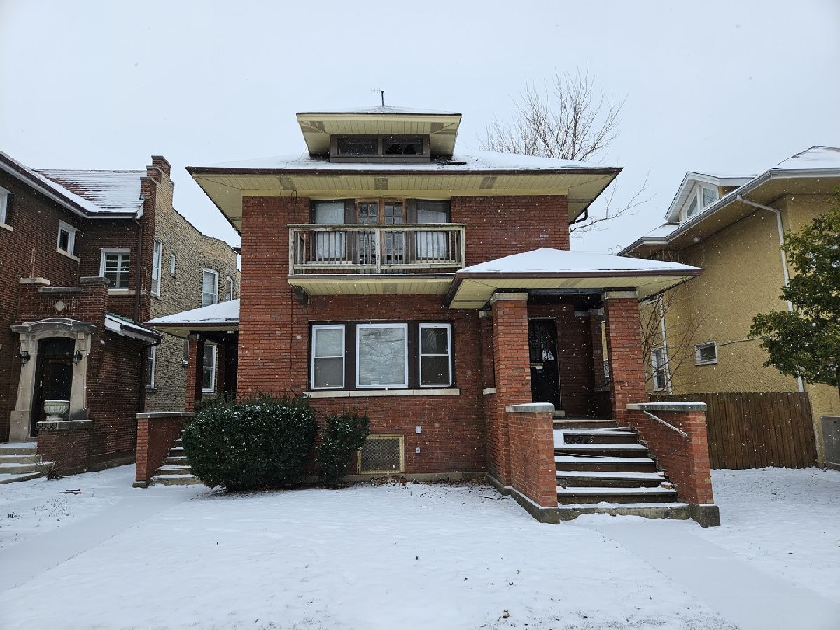  For Sale Chicago Illinois, 5845 Midway