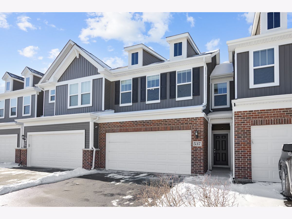  For Sale Aurora Illinois, 537 Watercress Drive