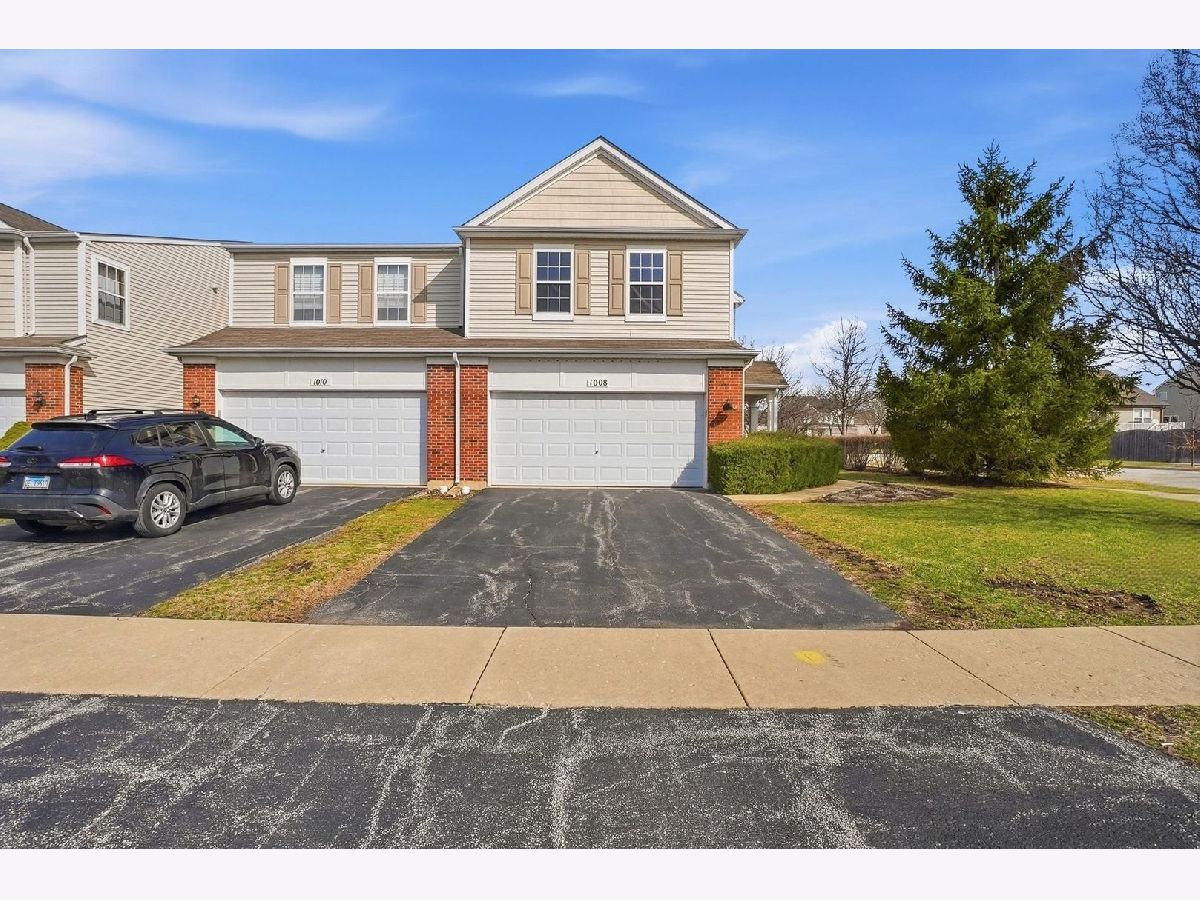  For Sale Joliet Illinois, 1008 Heron Circle