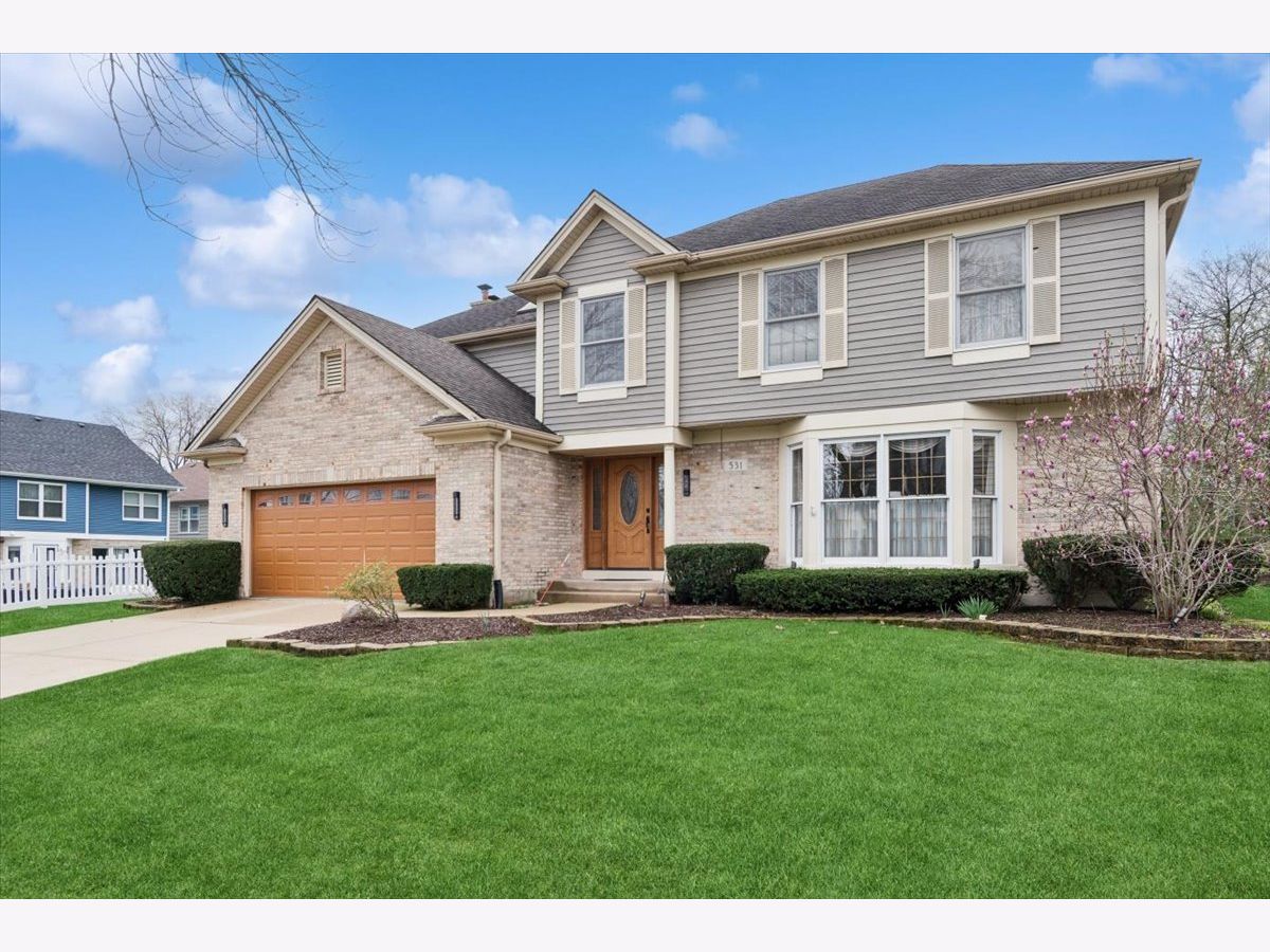 Townhomes & Homes Sold Abbey Woods Lombard Illinois, 531 Graywood
