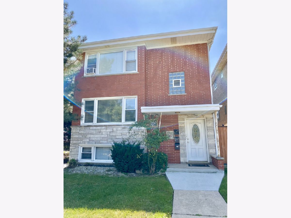  Rented Chicago Illinois, 6231 Montrose
