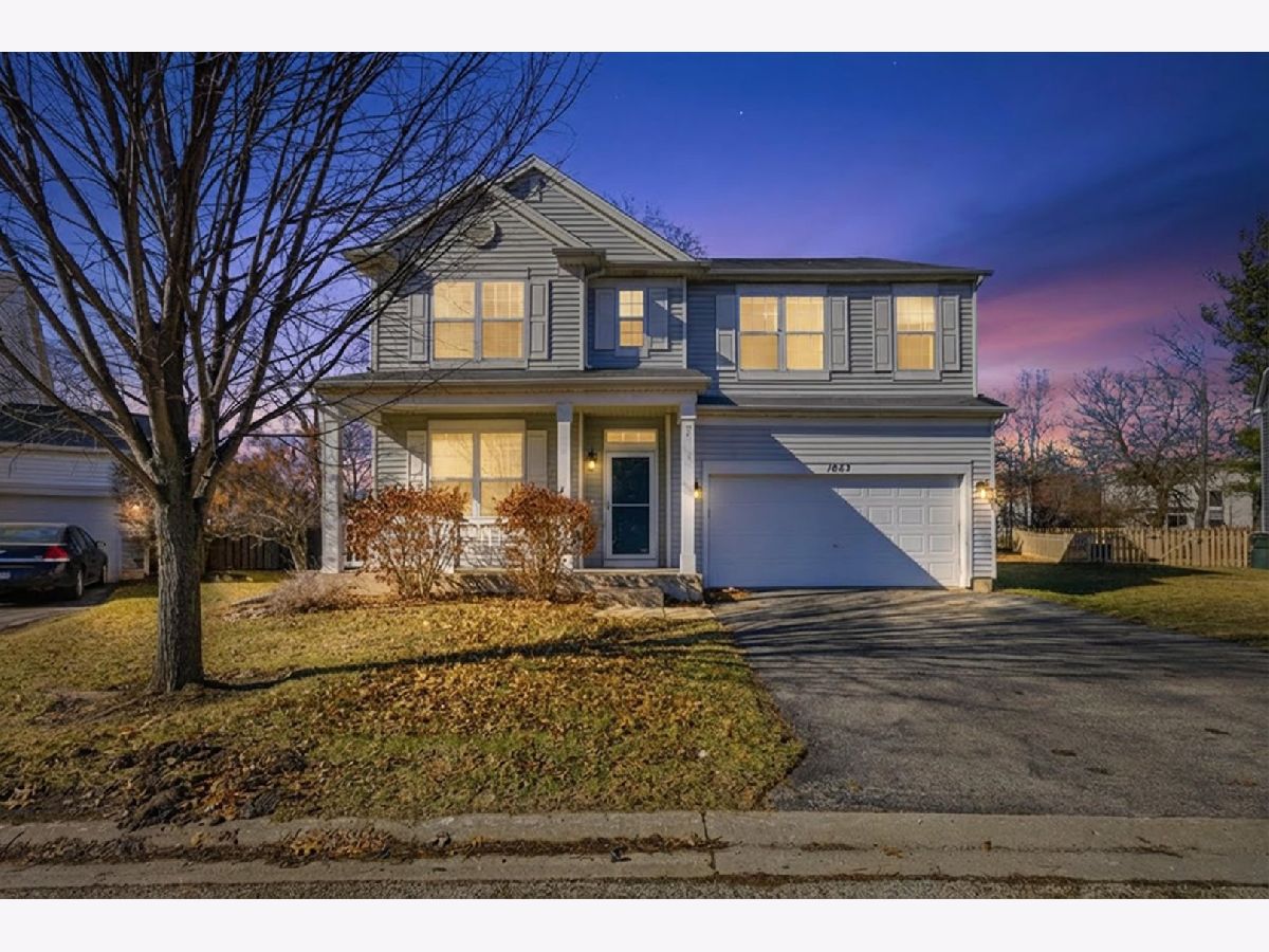 Homes & Townhomes For Sale Neuhaven Antioch Illinois, 1053 Walker Court