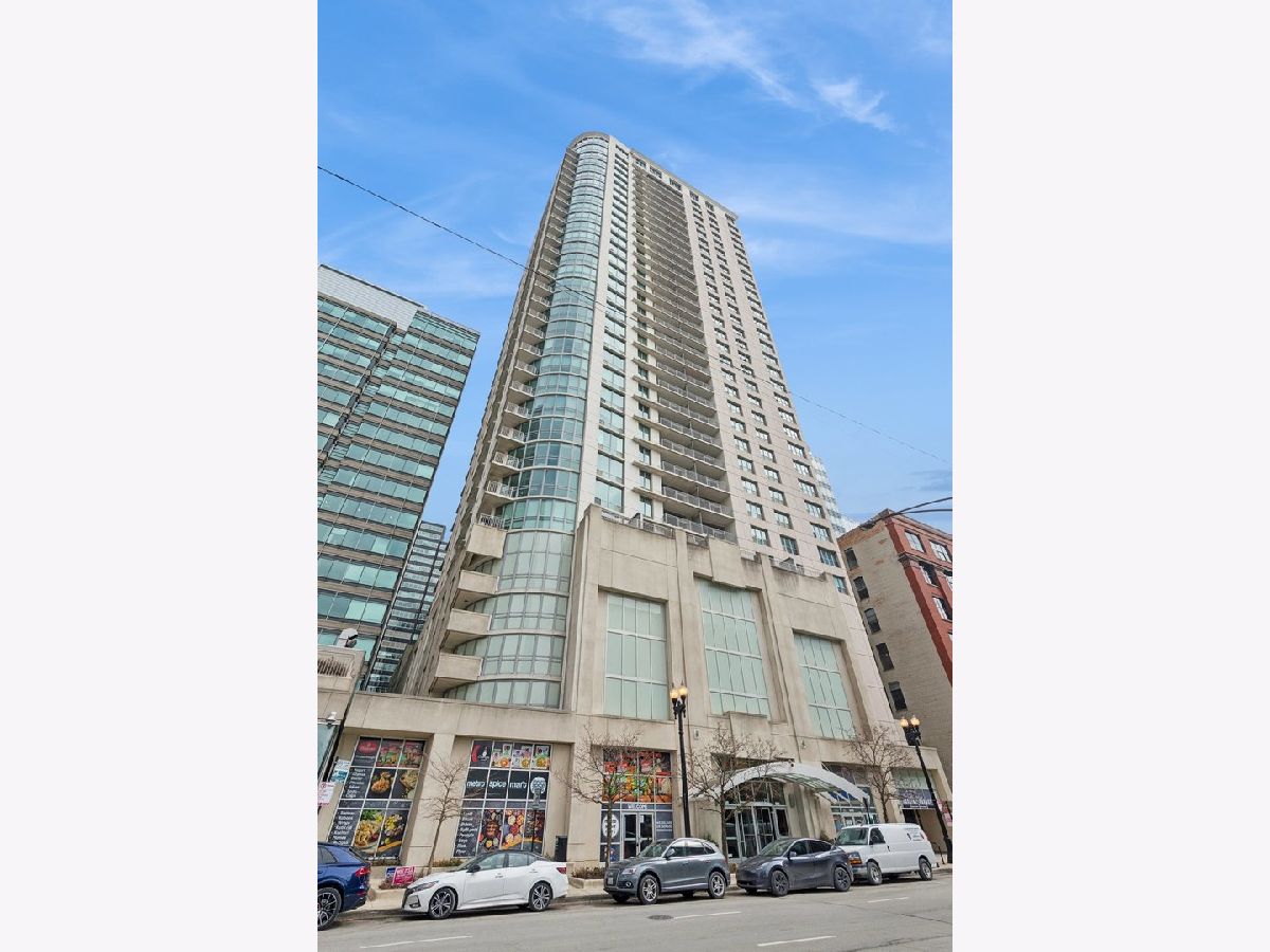  For Sale Chicago Illinois, 125 Jefferson Street