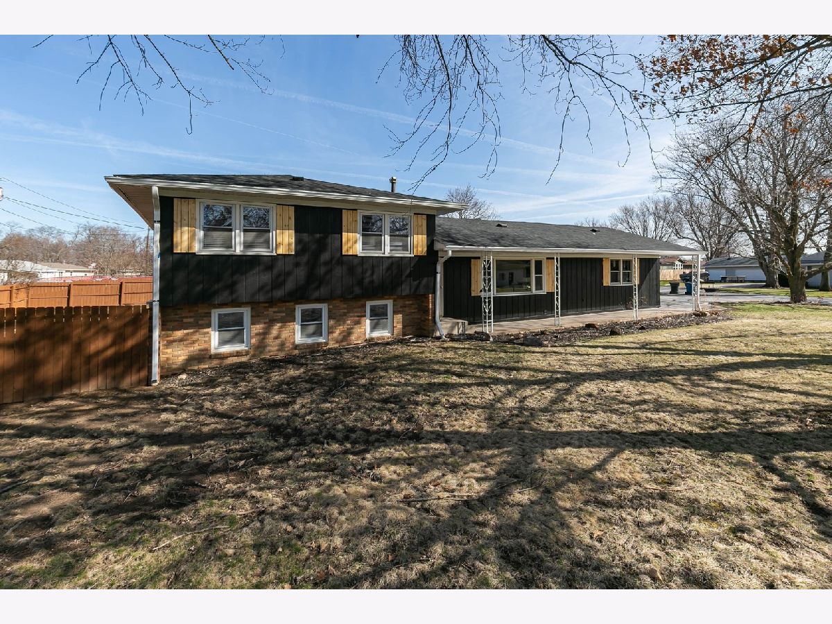 Homes For Sale Ridgewood Acres Milan Illinois, 11622 27th Street