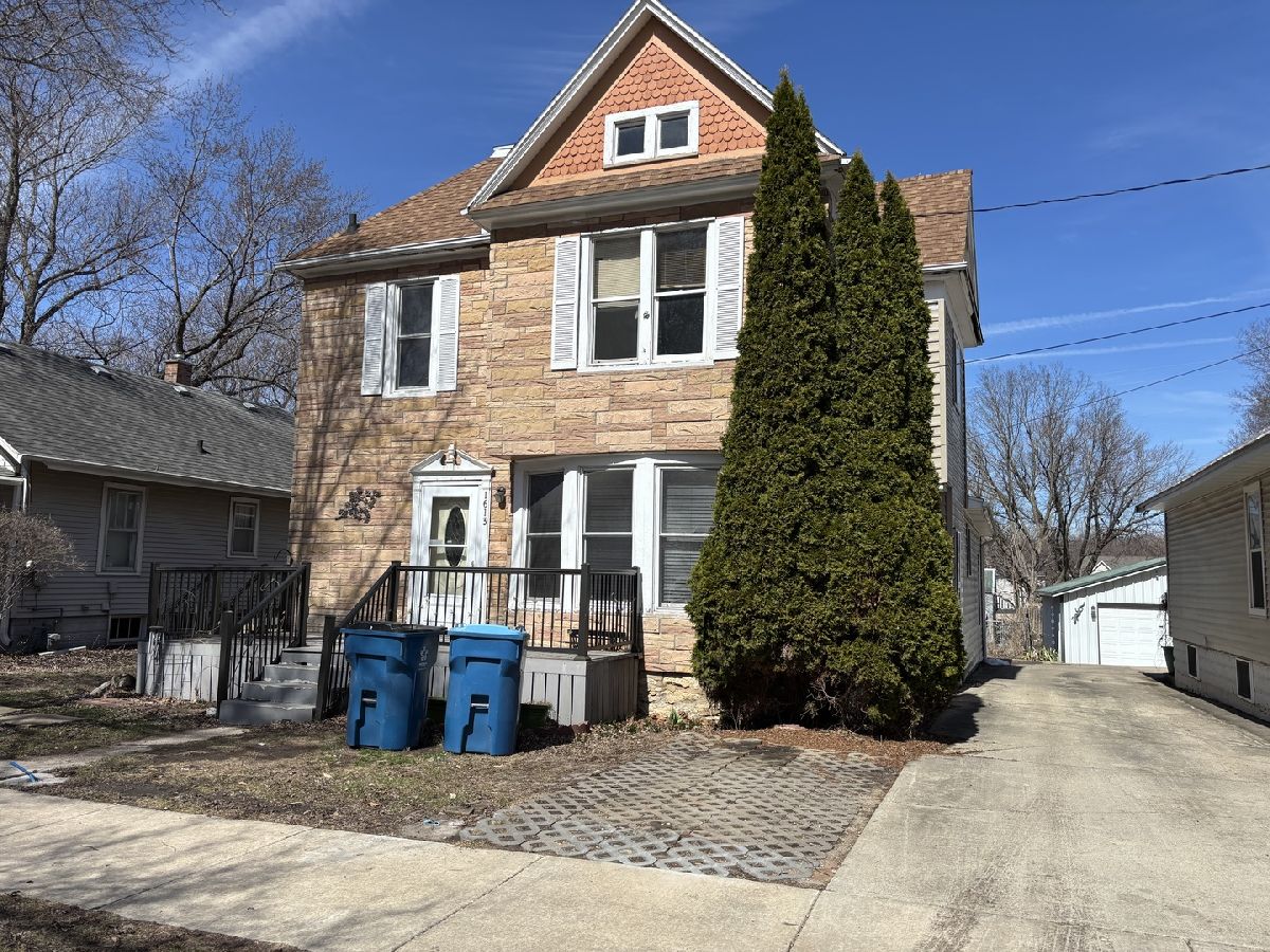  For Sale Dixon Illinois, 1613 1st Street