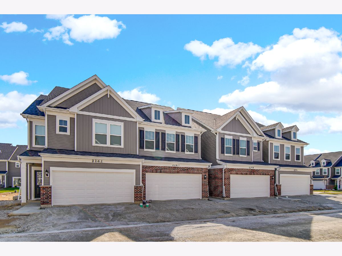 Condos & Townhomes For Rent Naperville Polo Club Townhomes Naperville Illinois, 2260 Horseshoe