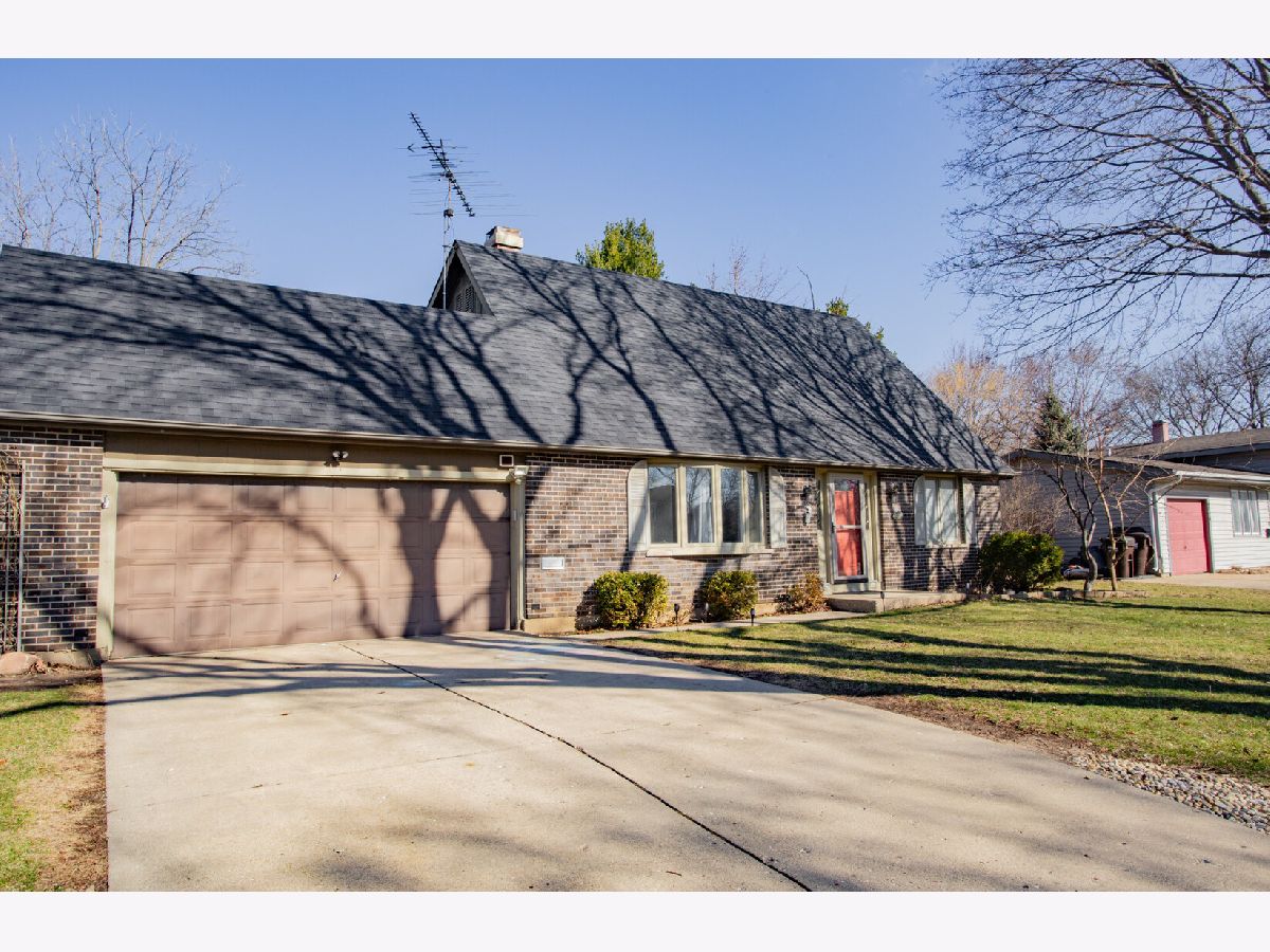  For Rent Crystal Lake Illinois, 938 Aberdeen