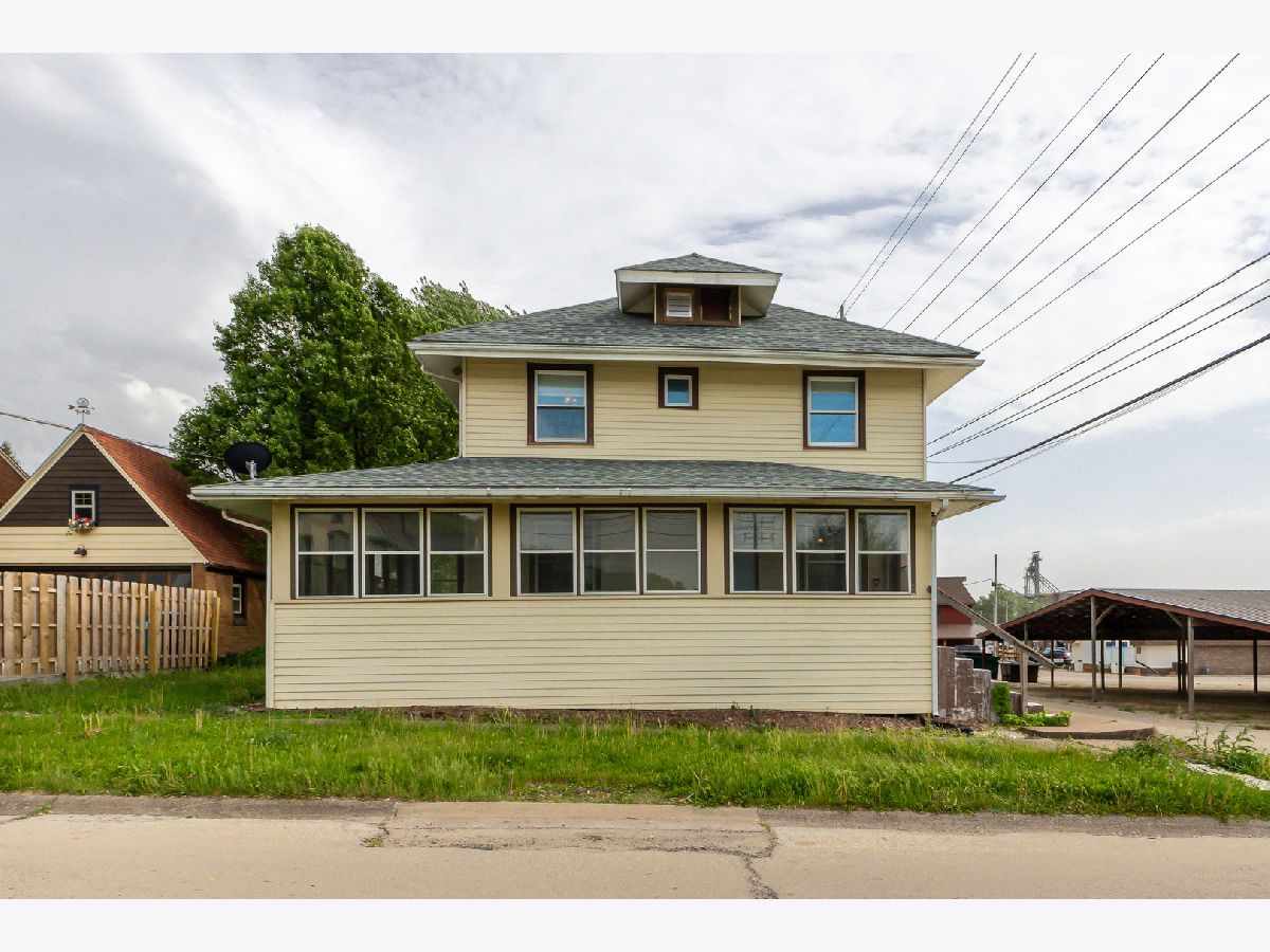  For Sale Savanna Illinois, 115 Van Buren Street