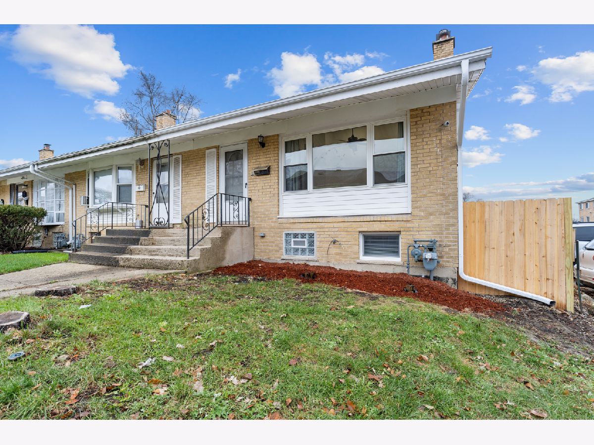  For Rent Des Plaines Illinois, 8824 Robin