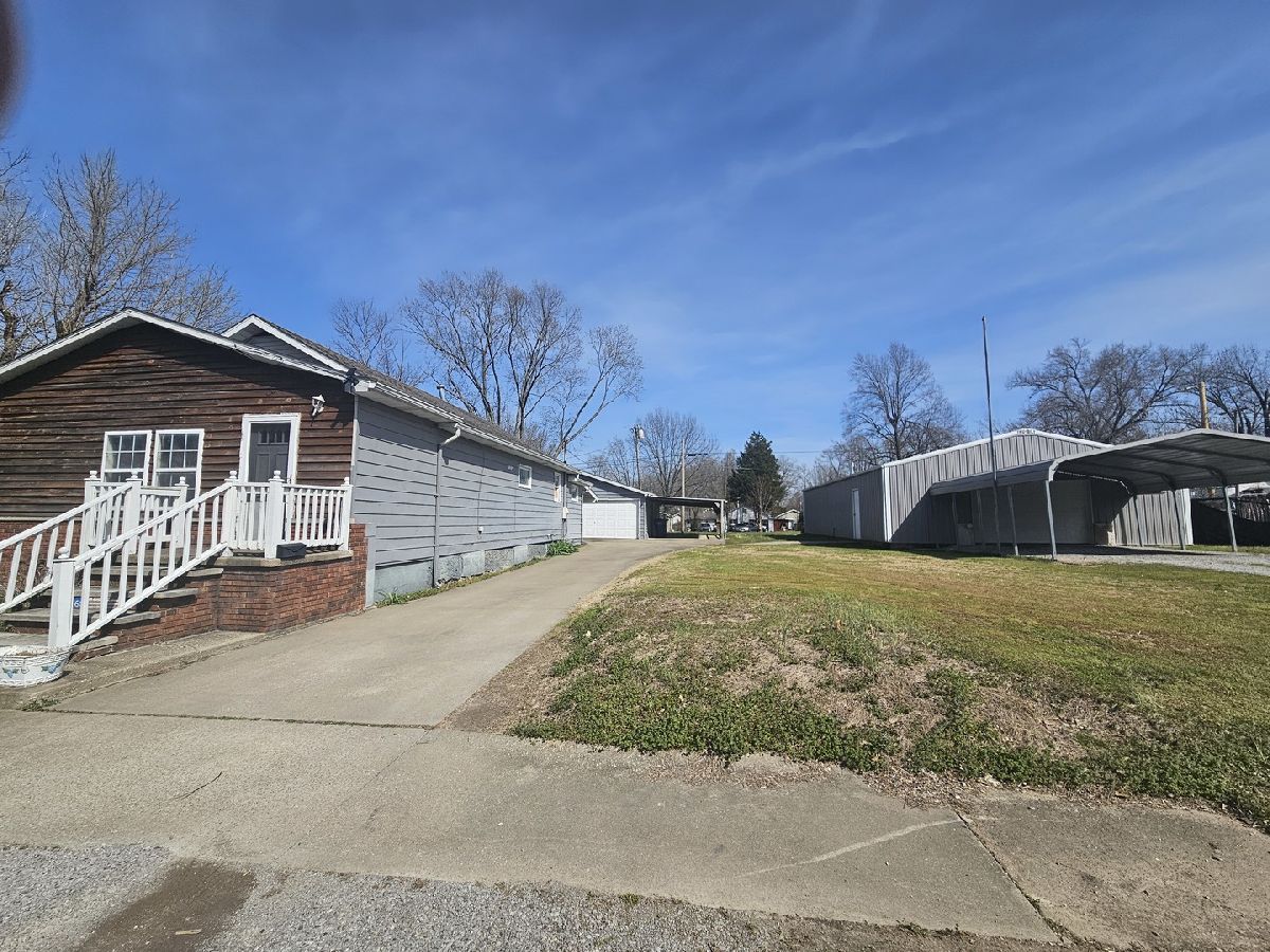  For Sale West Frankfort Illinois, 606 Orchard Street