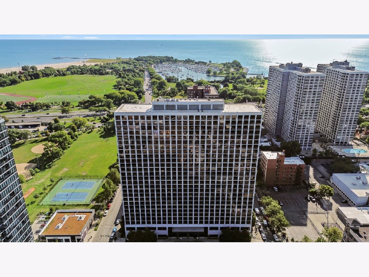  Rented Chicago Illinois, 4343 Clarendon