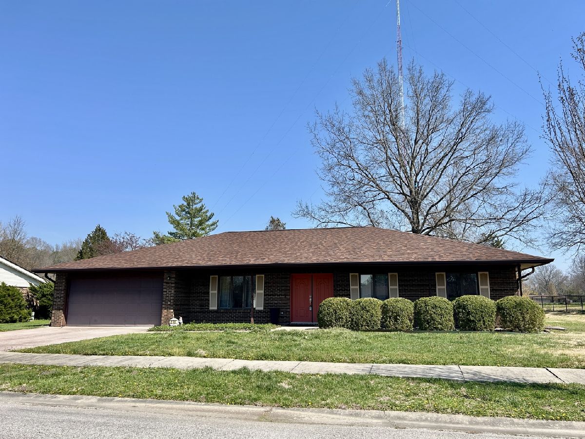  For Sale Carbondale Illinois, 205 Mark Court