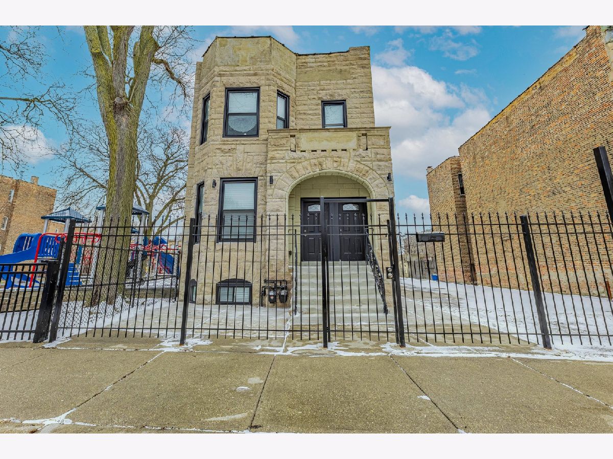  For Sale Chicago Illinois, 1539 Christiana Avenue