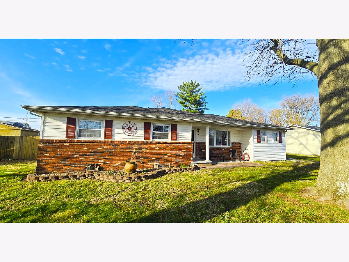  For Sale Irvington Illinois, 614 Superior Street