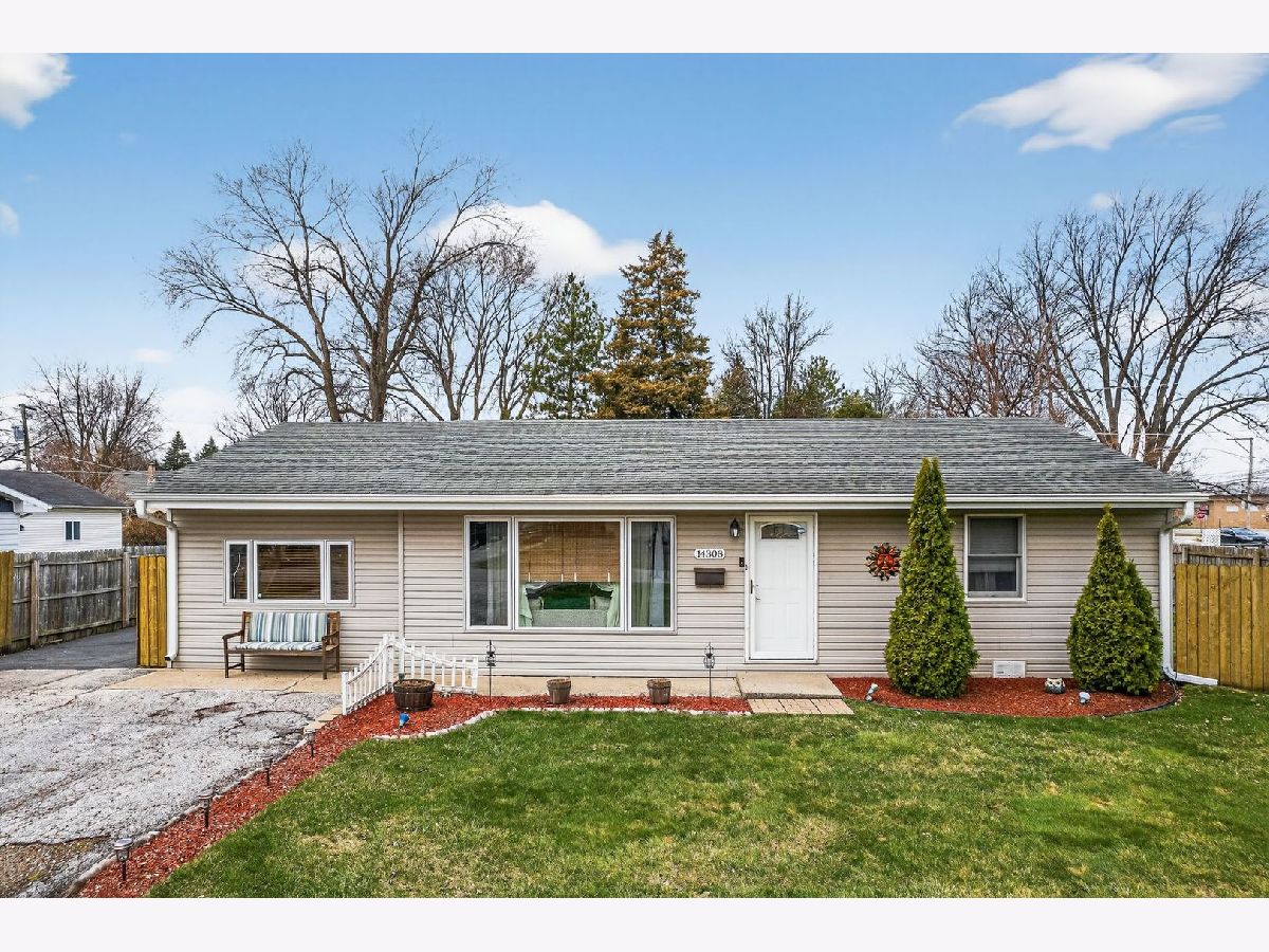  For Sale Midlothian Illinois, 14308 Kenneth Avenue