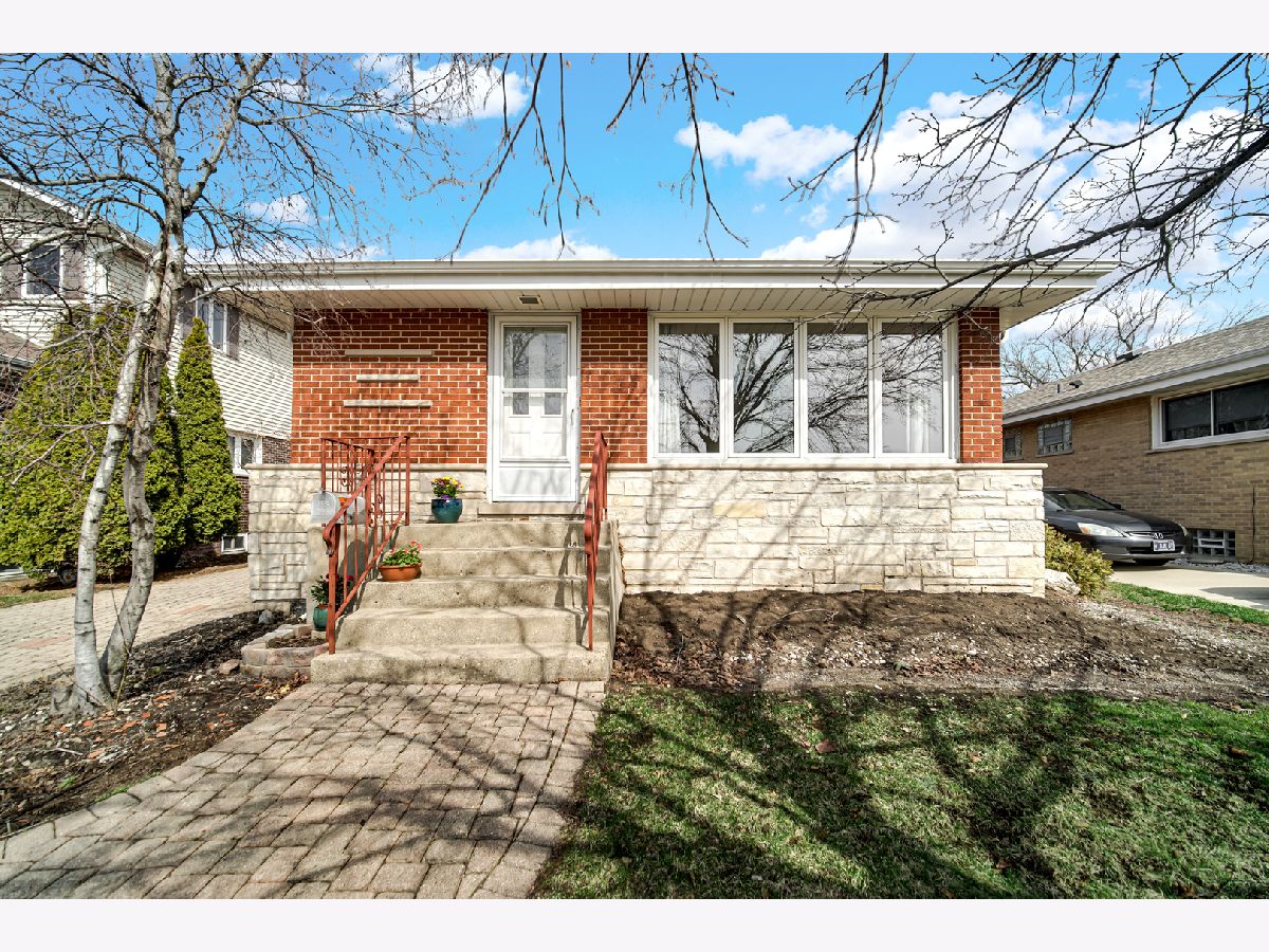  Sold Rosemont Illinois, 10016 Estelle