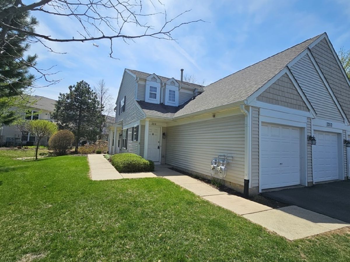 Townhomes & Condos For Rent Windridge Naperville Illinois, 2212 Waterleaf