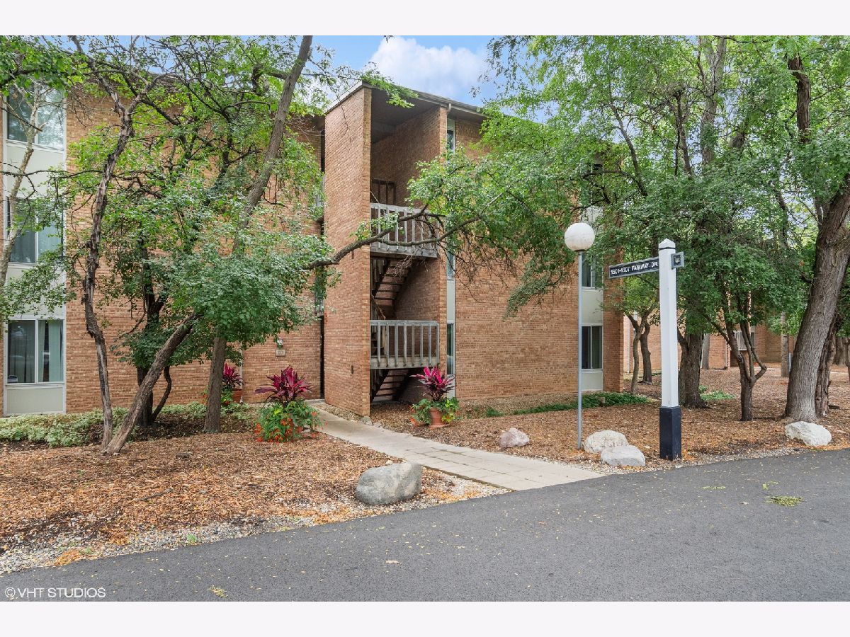 Condos & Townhomes Rented Four Lakes Lisle Illinois, 1601 Fairway