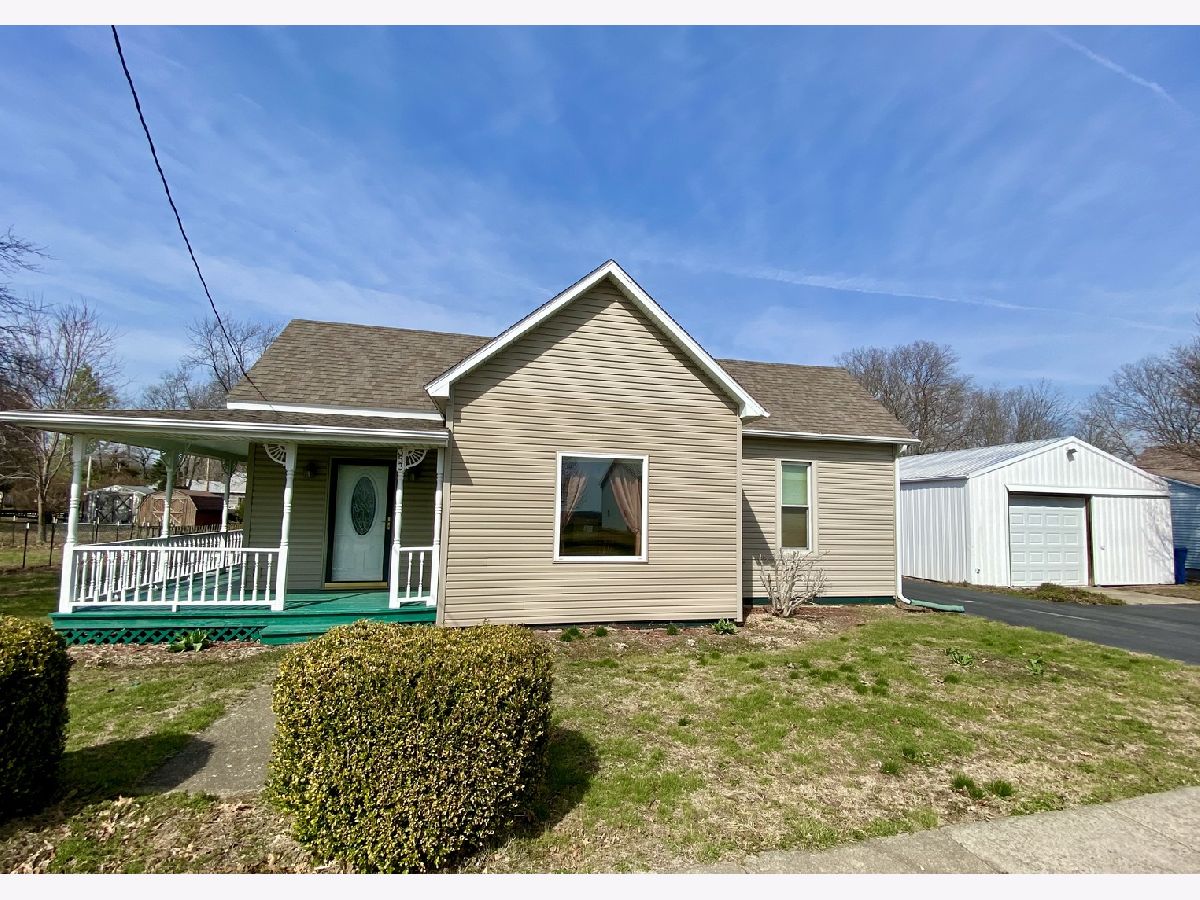  For Sale Cisco Illinois, 353 State Street