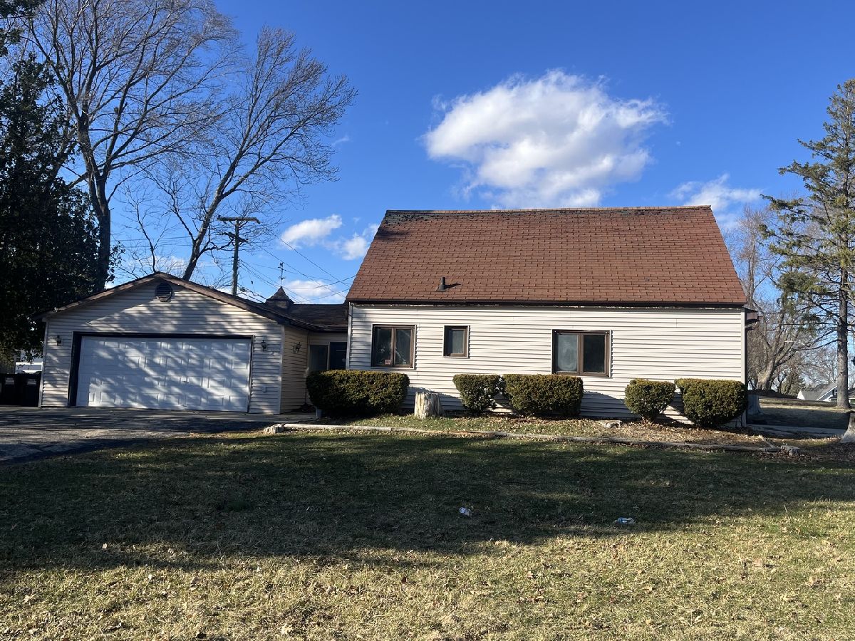  For Sale Freeport Illinois, 1470 Demeter Drive