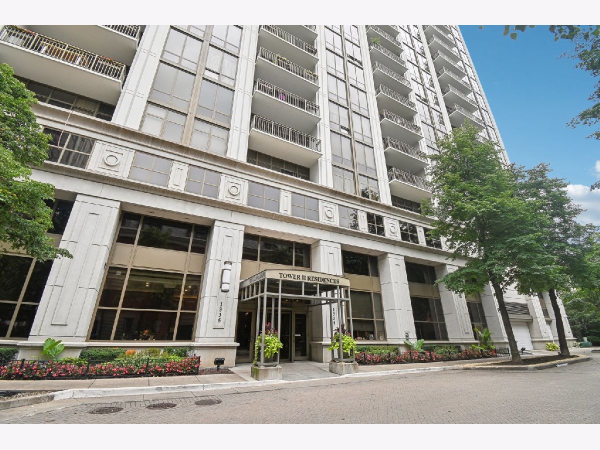  Rented Chicago Illinois, 1335 Prairie