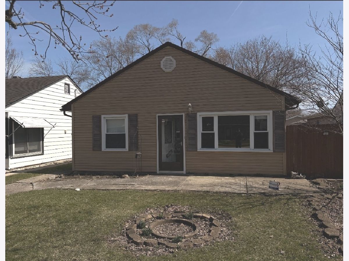  For Rent Lansing Illinois, 17053 Lorenz