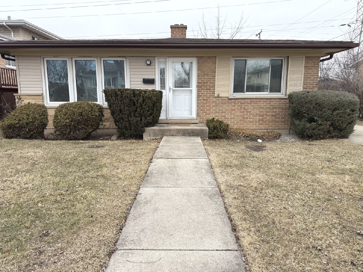  For Sale Morton Grove Illinois, 6638 Hazel Street