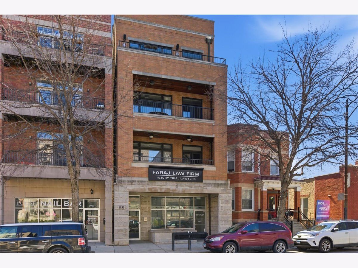 For Sale Chicago Illinois, 1935 Belmont Avenue