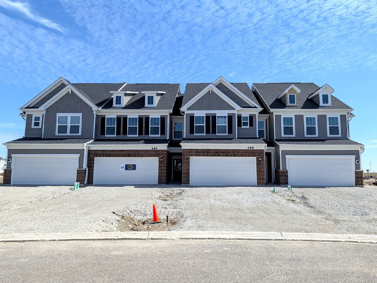  For Rent Bolingbrook Illinois, 692 Switchgrass