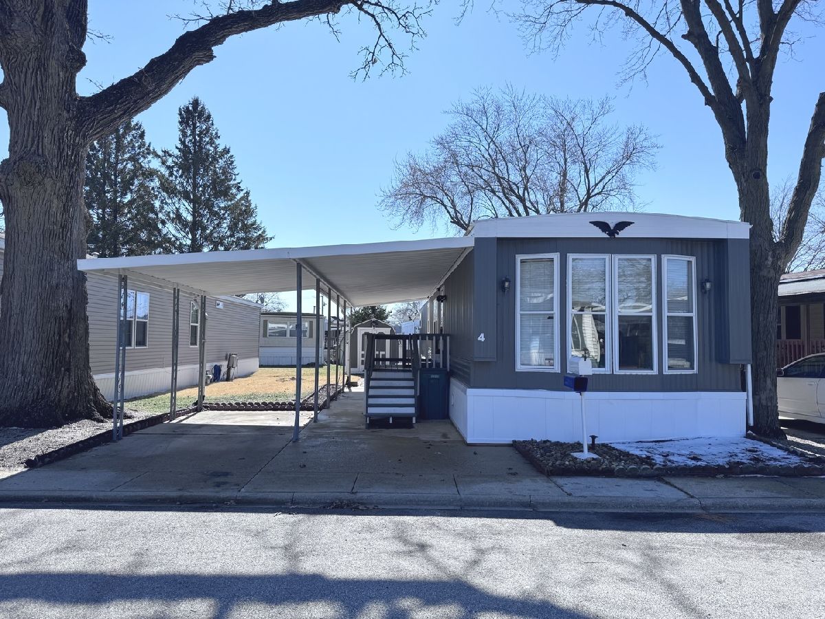  Sold Montgomery Illinois, 1336 Douglas
