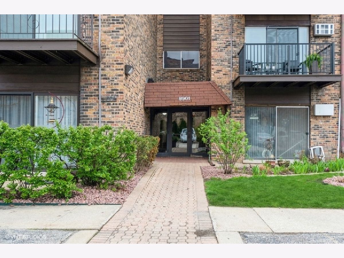  For Sale Des Plaines Illinois, 8901 Western Avenue