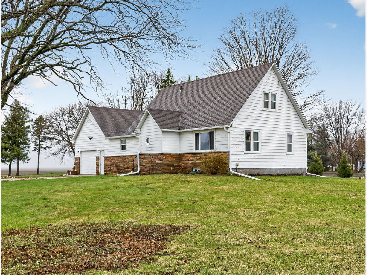  For Sale Steward Illinois, 1519 Il Route 251