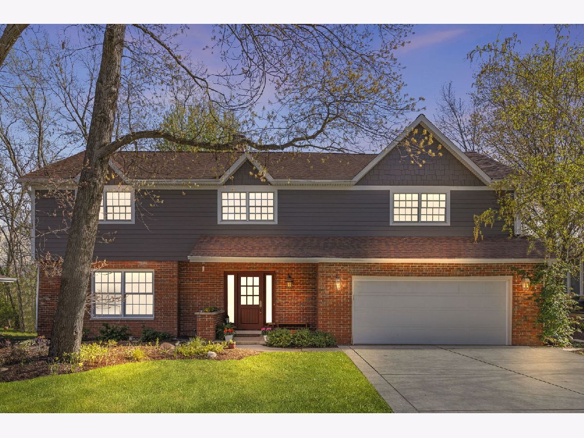  For Sale Lisle Illinois, 2135 Oak Hill Drive